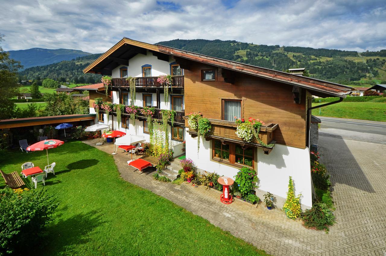 Pension Erlhof Saalfelden Екстериор снимка